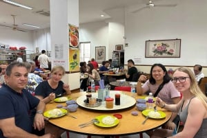Singapore: Food and Bike Tour - Downtown