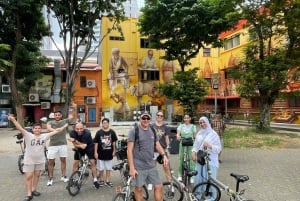 Singapore: Food and Bike Tour - Downtown