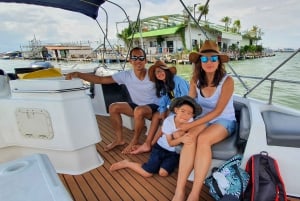 Singapore: Guided Boat Tour and Kelong Fish Farm Visit