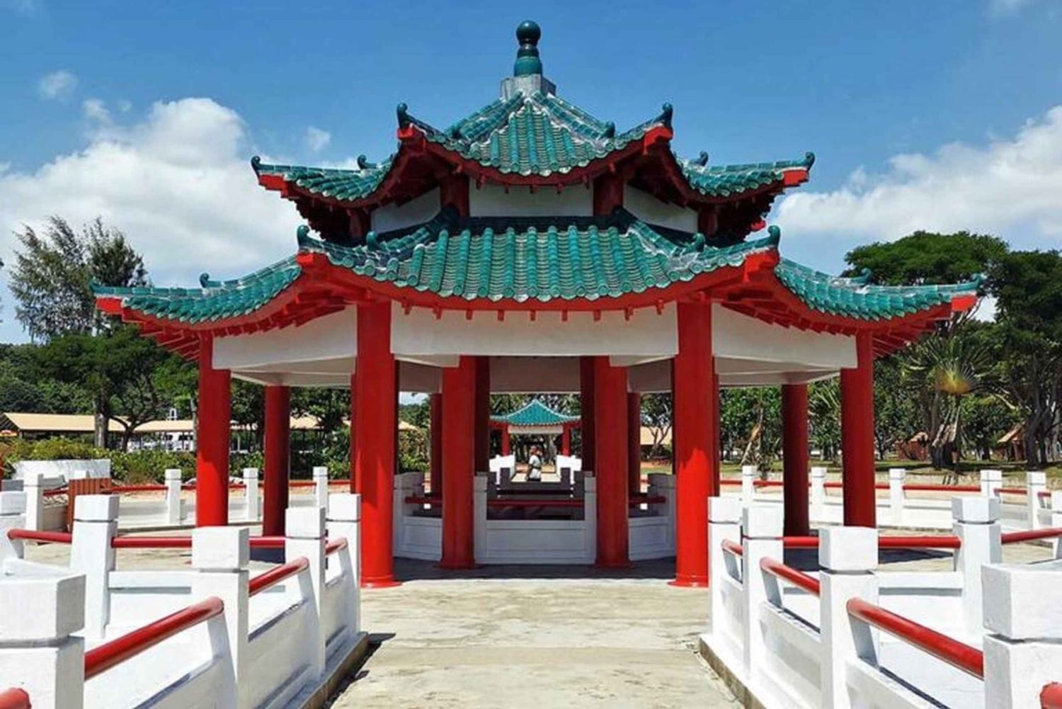 Singapore: Kusu Island Heritage Tour with Speedboat Ride
