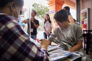 Singapore: Little India Culture and Food Experiential Tour