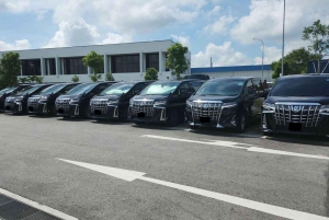 Singapore: Flexi-Hour Executive MPV Booking with Chauffeur