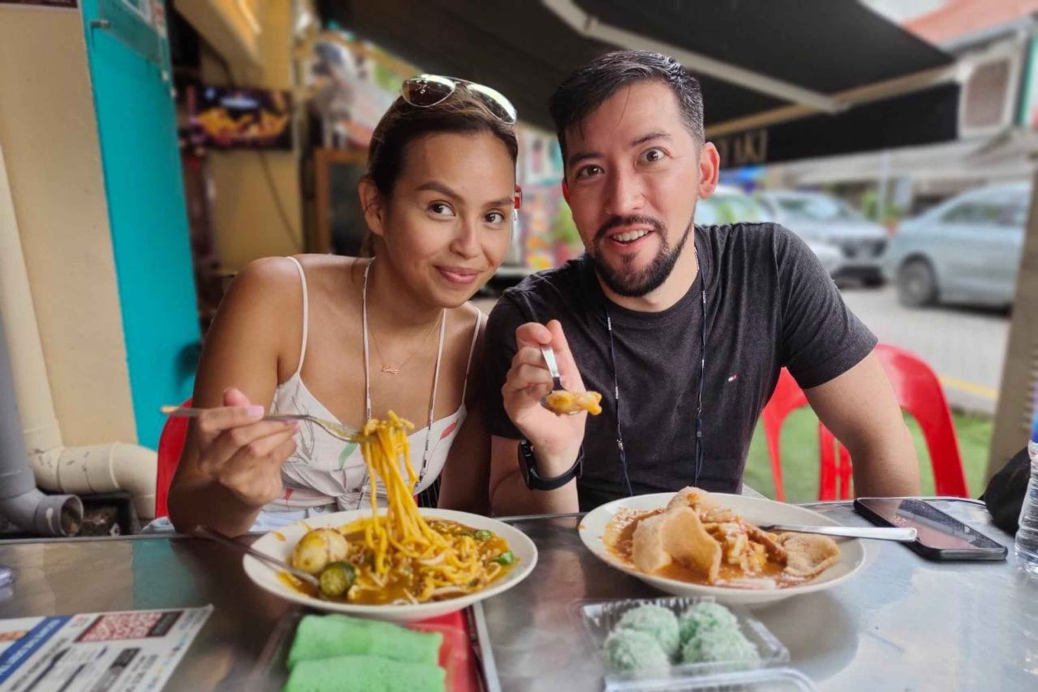 Singapur: prywatna wycieczka kulinarna i spacer po zabytkach z rejsem po rzece