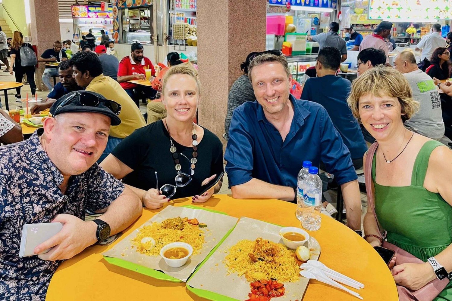 Singapore: Private Multicultural Food & Culture Walking Tour