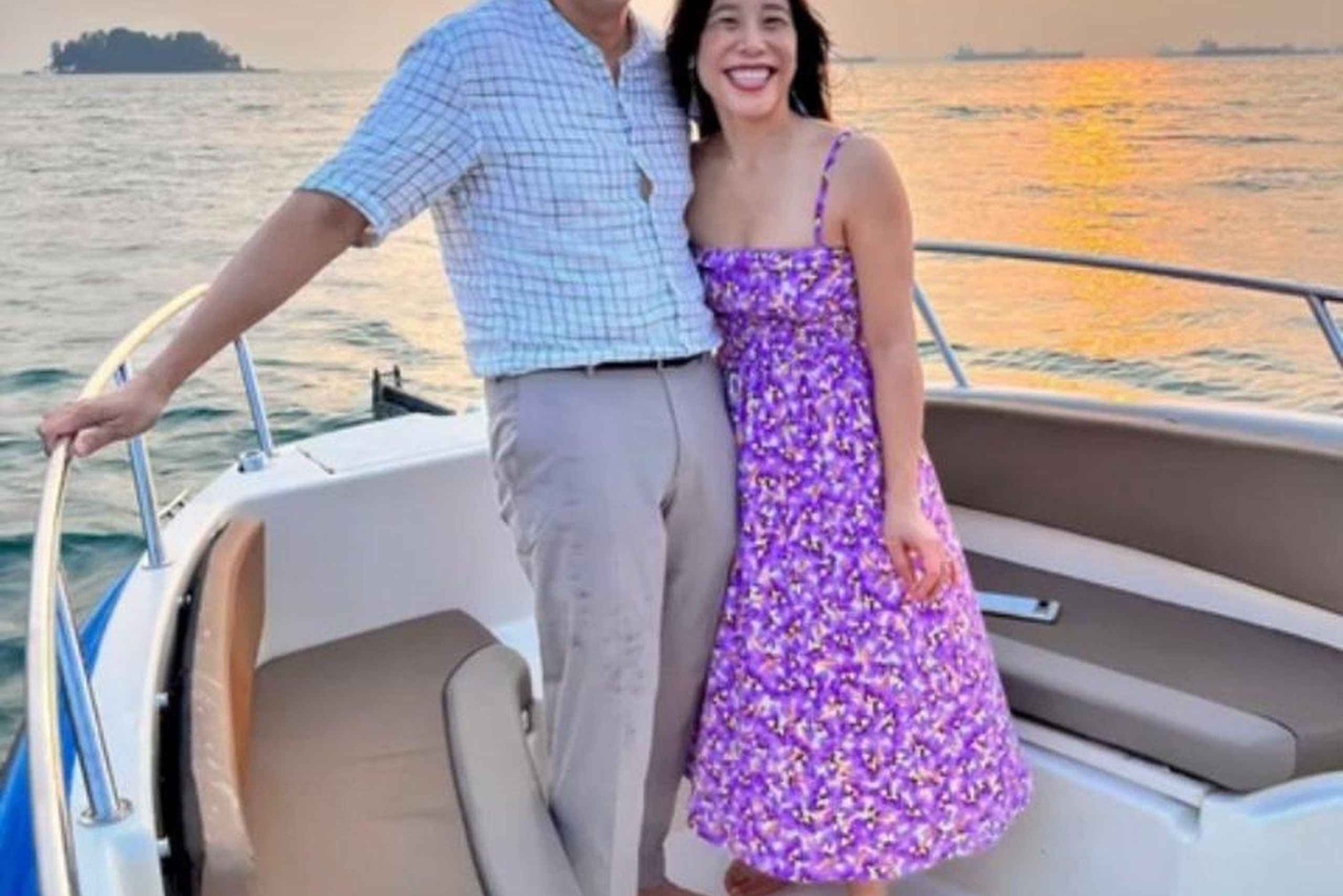 Singapore Speedboat Cruise & Marina Dining Combo