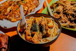Singapore Stories Food Tour with 12+ Tastings