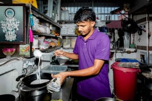 Singapore Stories Food Tour with 12+ Tastings
