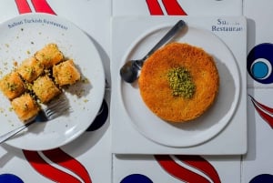 Singapore Stories Food Tour with 12+ Tastings