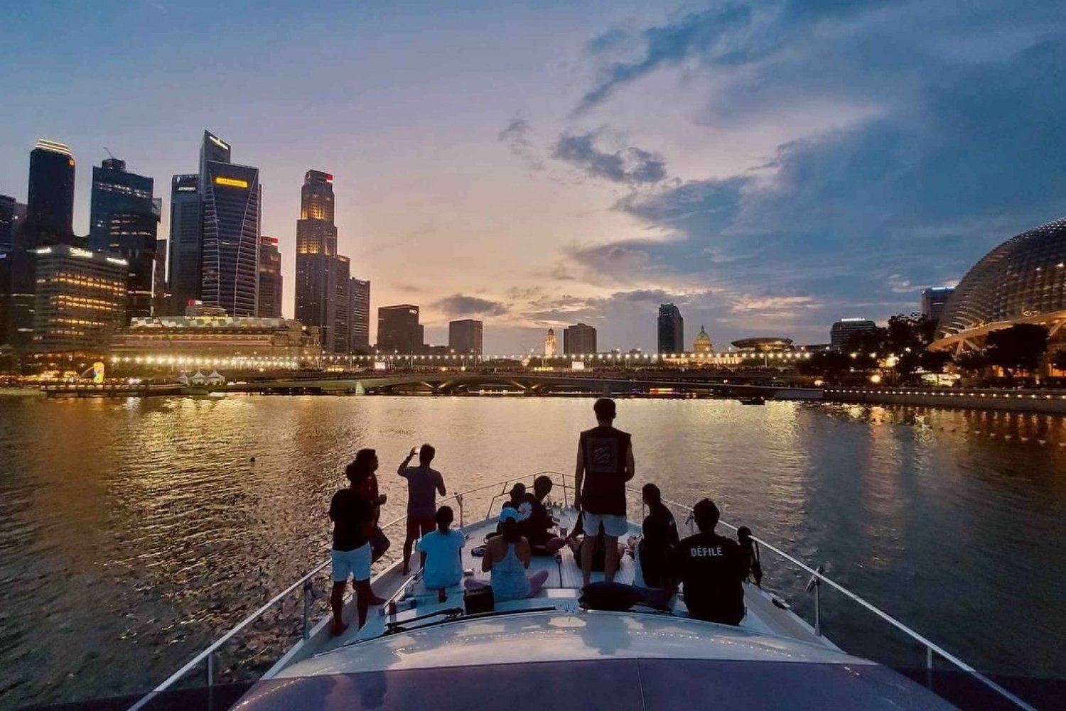 Singapore: Sunset Sightseeing City Cruise