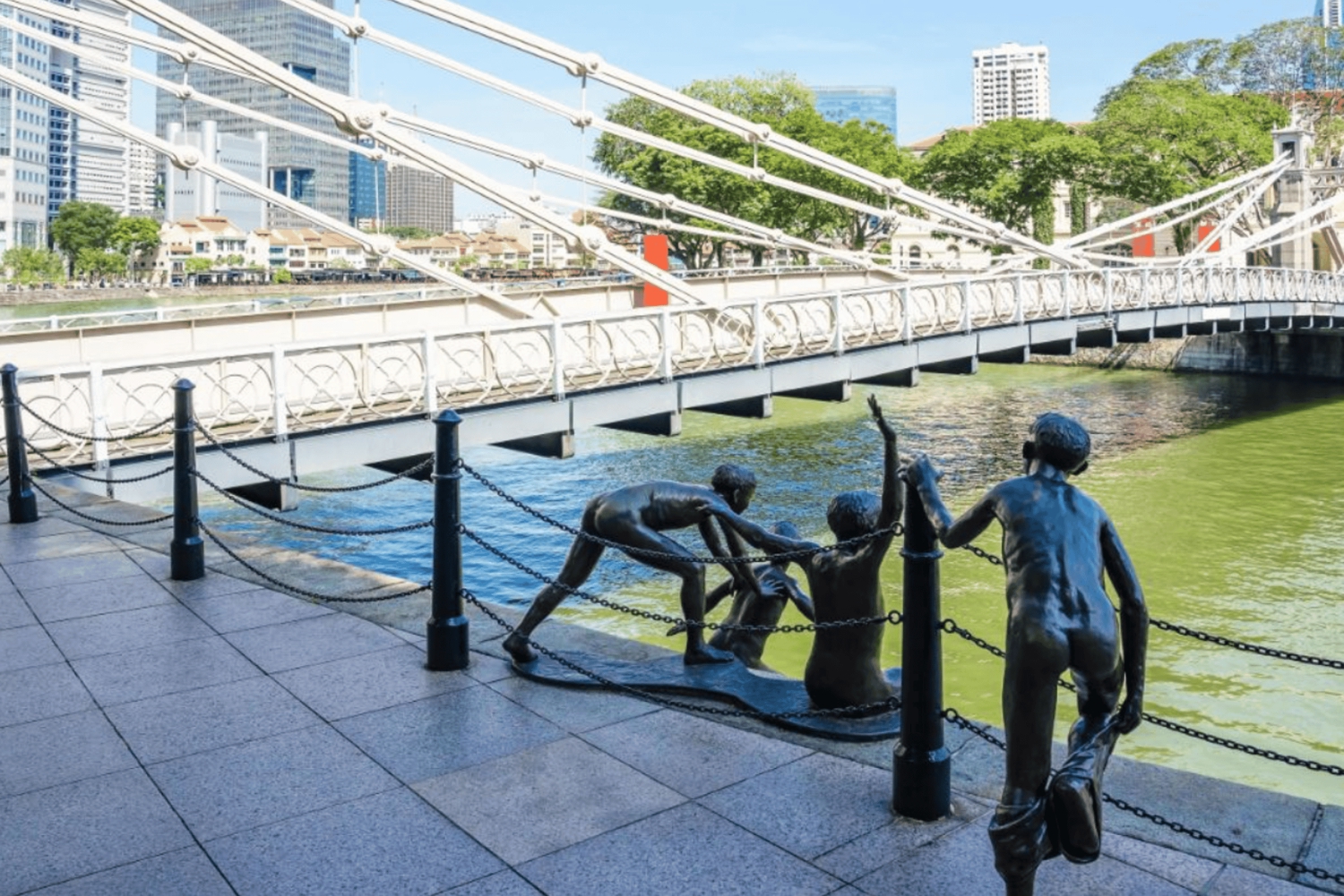 Singapore: tour tra splendore storico e meraviglie moderne