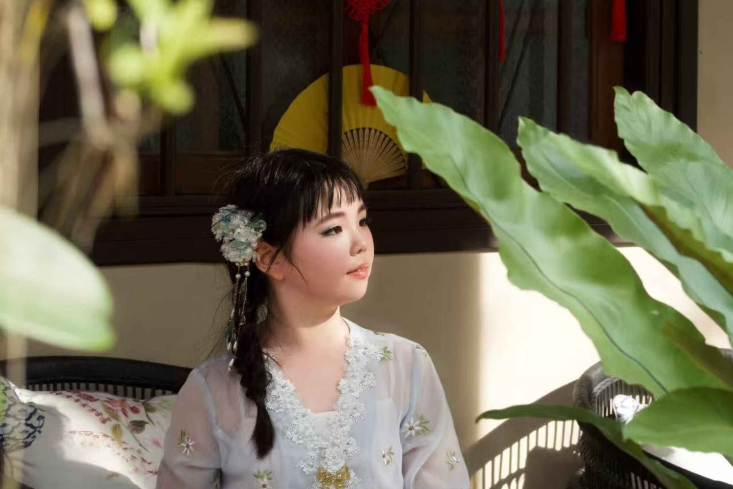 Prøve av tradisjonelle kostymer fra Singapore: Peranakan Nyonya, Hanfu