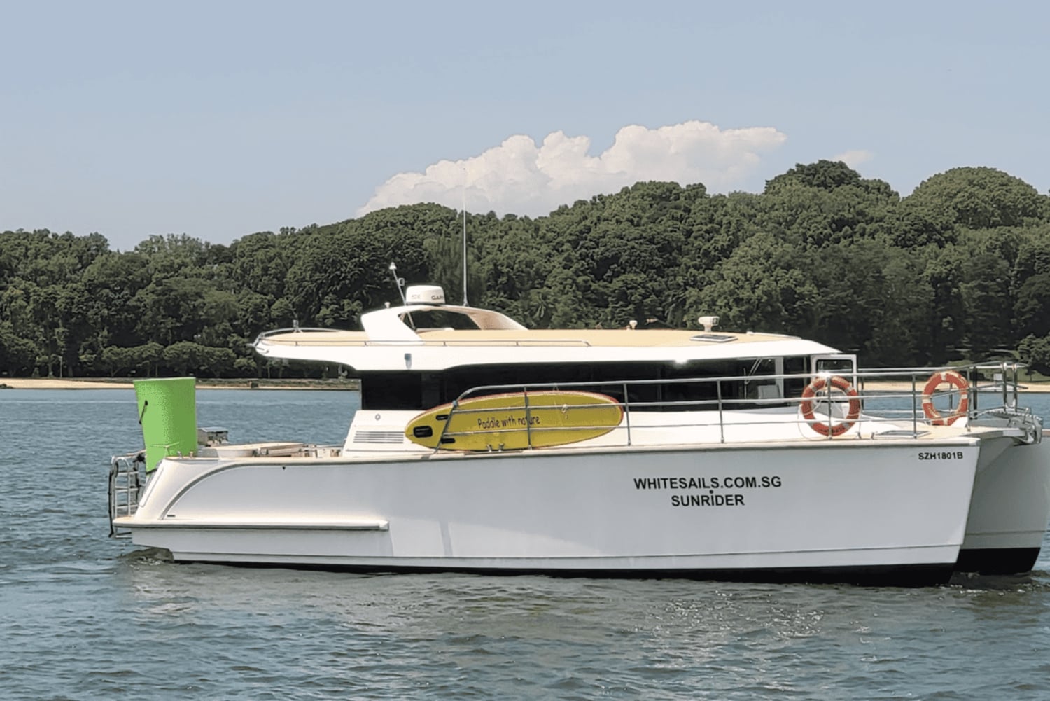 Location de bateaux à Singapour à bord de SunRider