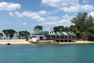 Singapore Speedboat Adventure with Kusu Island Land Walk