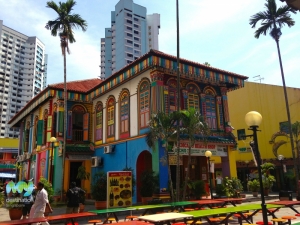 Colourful Shop House in Little India