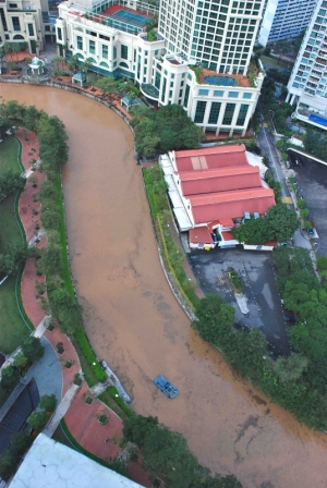 Singapore River after a Rainy Night