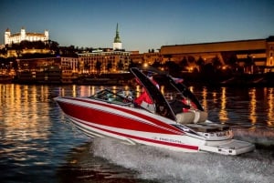 Bratislava med privat speedbåd