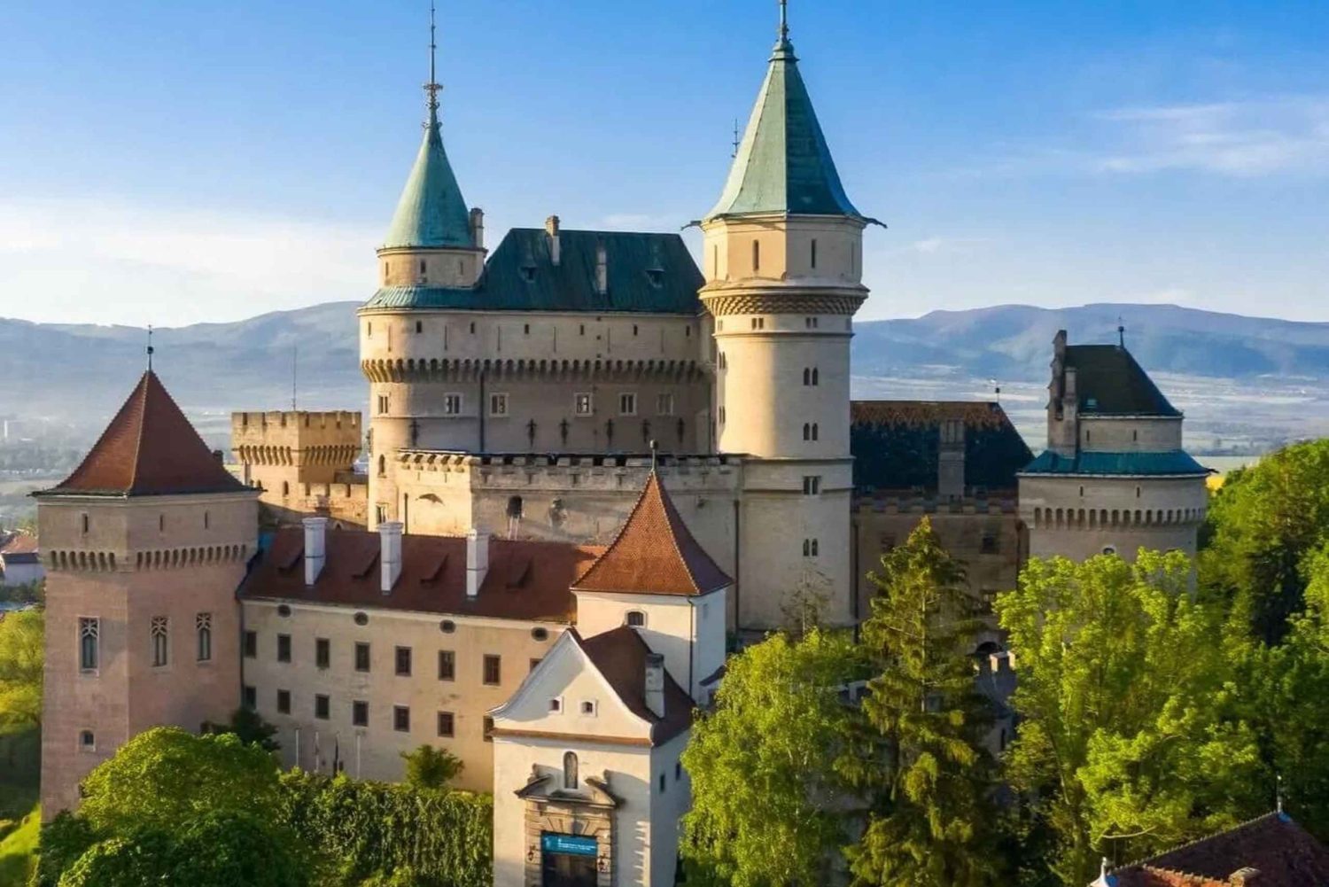 Bratislava: tour de 1 día por Čičmany, Bojnice, Orava y los Altos Tatras