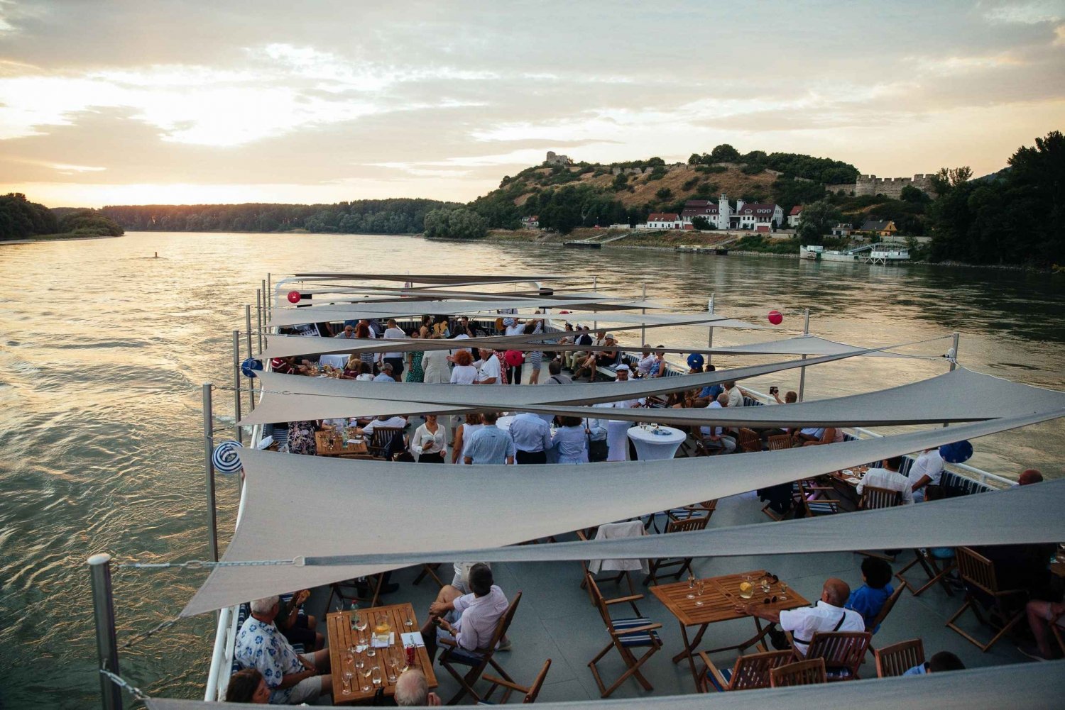 Bratislava - Gabčíkovo Roundtrip by boat on the Danube