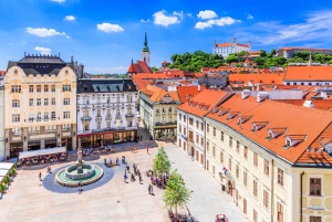 Centro storico di Bratislava: Tour guidato a piedi con audioguida