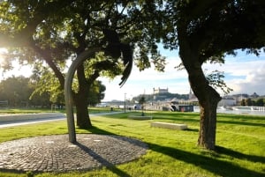 Bratislava : ville, rideau de fer et bunker en vélo électrique