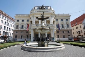 Bratislava: Old Town & UFO Bridge Evening Walking Tour