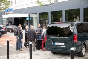 Bratislava: Private City Highlights Tour med bil