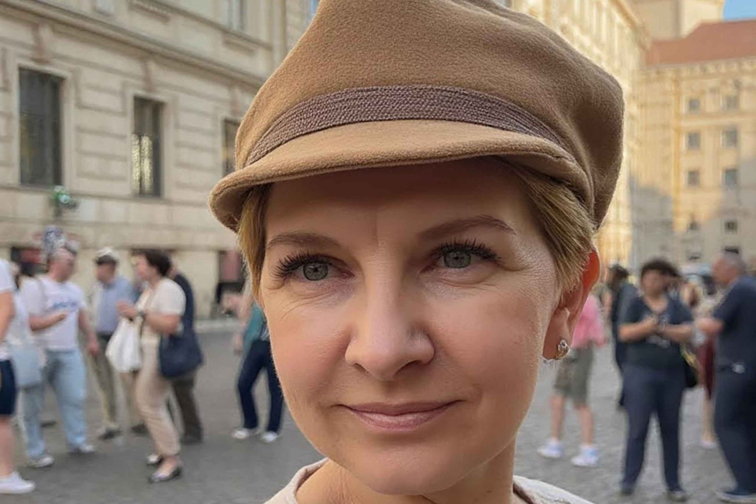 Bratislava: Private Photoshoot with Edited Photos