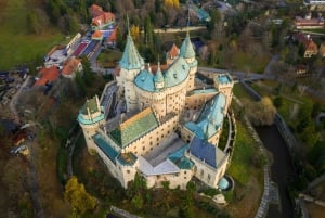 Bratislava: Slovakia Castle Photography Tour & Wine Tasting