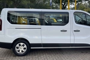 Budapest: Private Transfer to Vienna with Stops + tickets