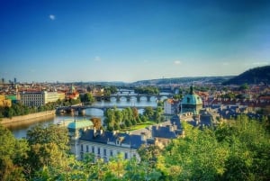 Budapest: Transfer till Prag med 2 timmars sightseeing