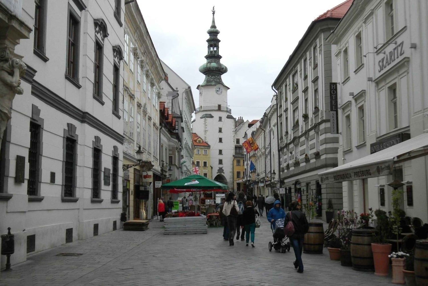 Kapitałowy pośpiech: odkryj Bratysławę i Budapeszt