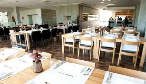 Elesko Restaurant & Wine Bar