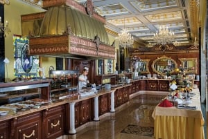 Vanuit Bratislava: Kasteel Bojnice & Čičmany (Dagtocht)