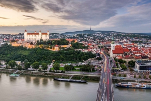 Fra Bratislava: Guidet dagstur til Budapest og Bratislava