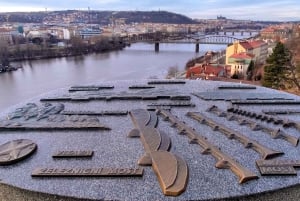 Da Praga: tour privato della Repubblica Ceca con autista-guida locale