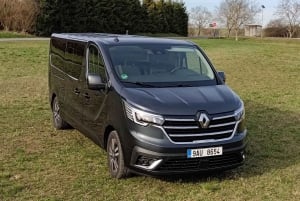 Da Praga: tour privato della Repubblica Ceca con autista-guida locale