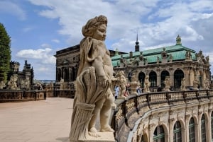 Da Praga: tour privato della Repubblica Ceca con autista-guida locale