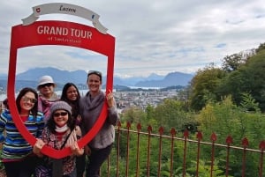 Da Praga: tour privato della Repubblica Ceca con autista-guida locale