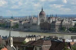 Da Vienna: tour di un giorno a Bratislava e Budapest