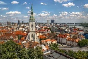 Da Vienna: tour di un giorno a Bratislava e Budapest