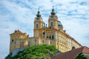 Au départ de Vienne/Bratislava : Wachau, Melk, Salzbourg visite d'une jounée