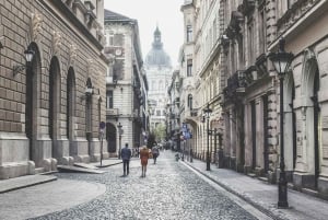 From Vienna: Budapest & Győr Guided Day Trip small group