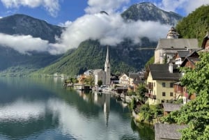 From Vienna: Wachau, Melk, Hallstatt, and Salzburg Day Trip