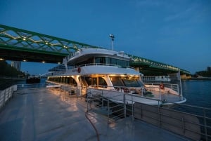 Malalata Party: Musiikkiristeilyt kiertoajeluveneillä