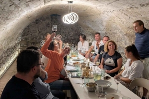 Modra: degustacja lokalnych win w XVI-wiecznej piwnicy