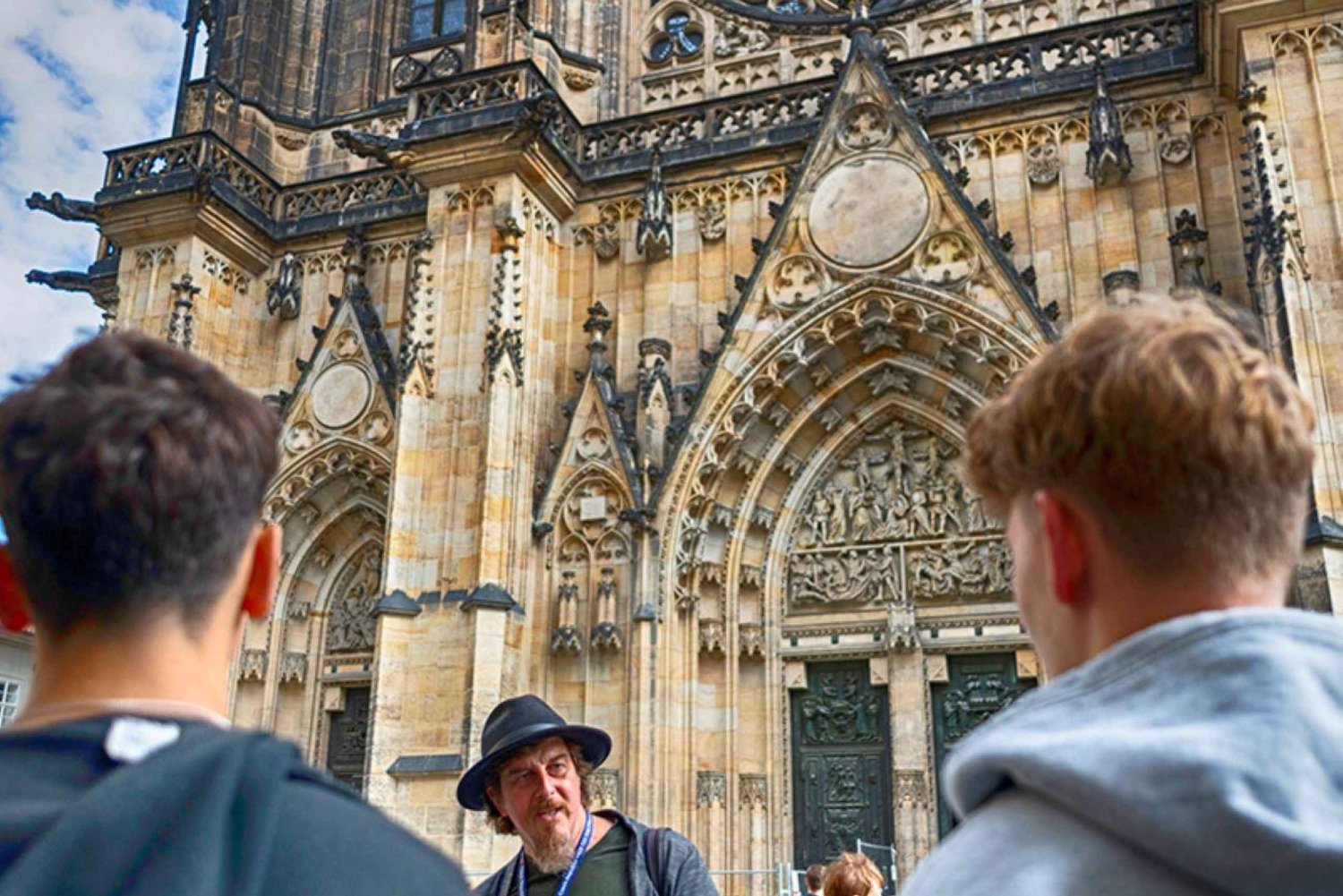 Prague: City Highlights By Bus, Boat, and on Foot