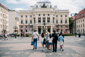 Kuljetus Budapestista Wieniin Bratislavan kaupunkikierroksen kanssa