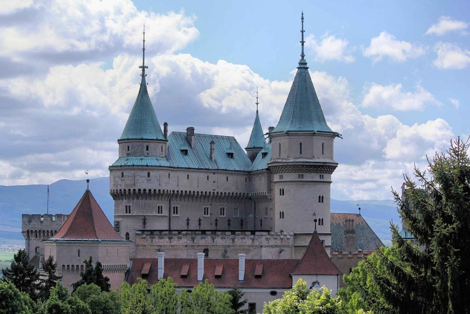 Vienna/Bratislava: Castles & Panoramic Views of Slovakia