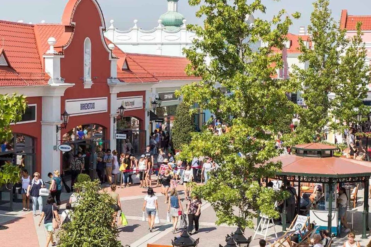 Vienna Express: Bratislava & Budapest Highlights