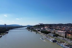 Fra Wien til Bratislava: Byomvisning med lunsj eller smaking